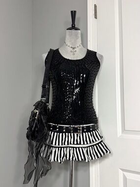 Y2K All Black Multi-Shape Full Sequin Sleeveless Top